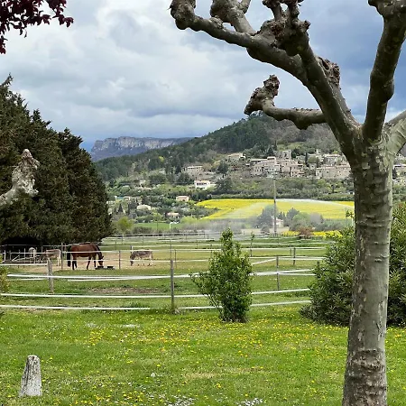 Des Abeilles - D'hotes En Drome Provencale ゲストハウス *